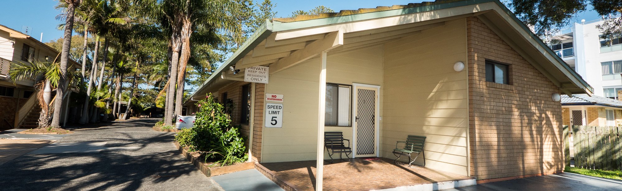 El Lago Waters Resort Entrance 1090086